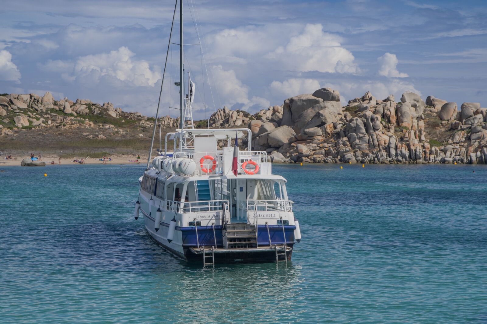 Pentax KP sample photo. Corsican, lavezzi isles, rocks photography