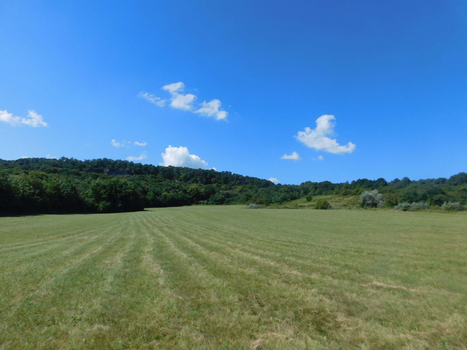 Nikon Coolpix L840 sample photo. Blue sky, landscape, countryside photography