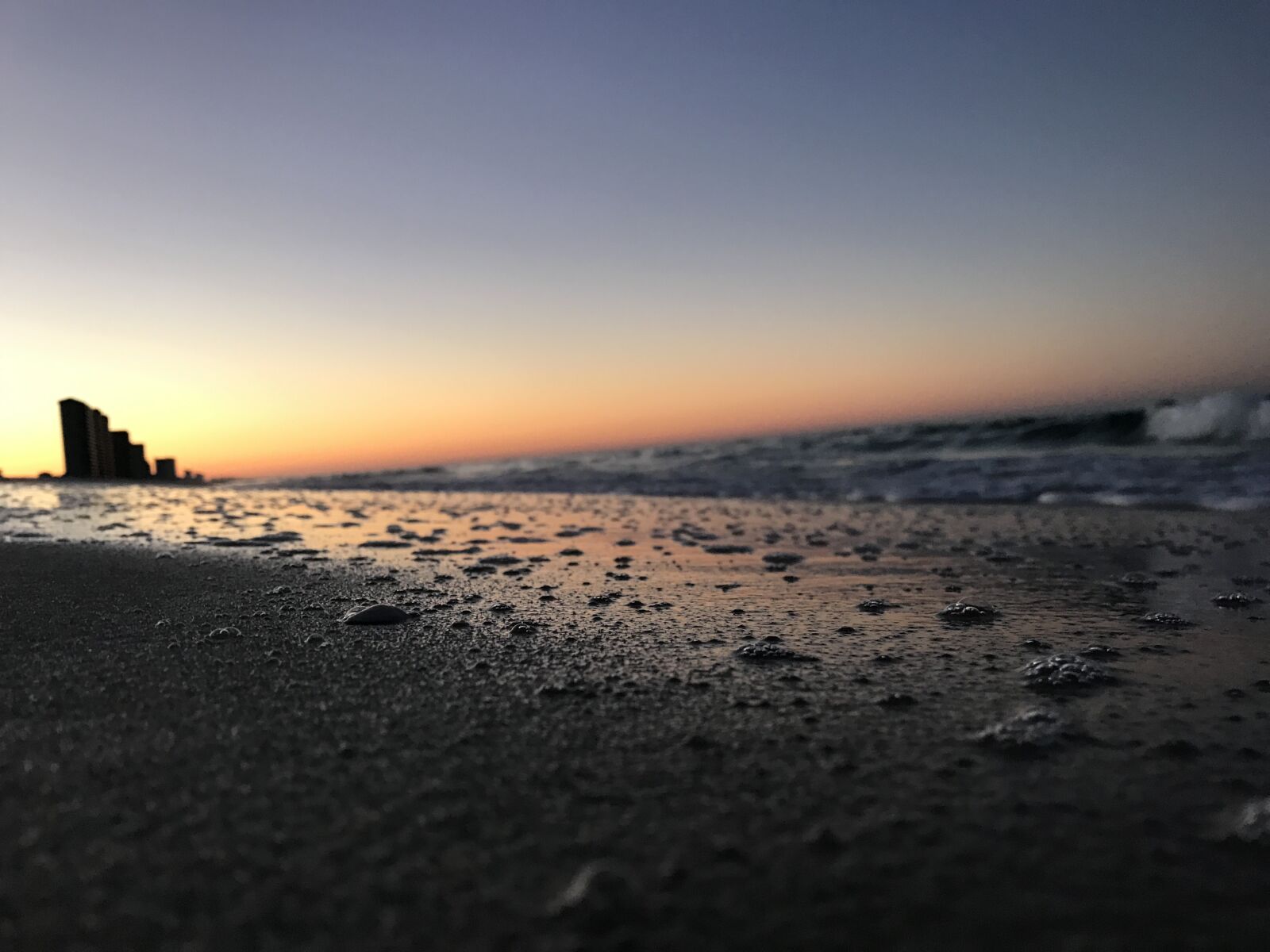 iPhone 7 back camera 3.99mm f/1.8 sample photo. Beach, sunrise photography