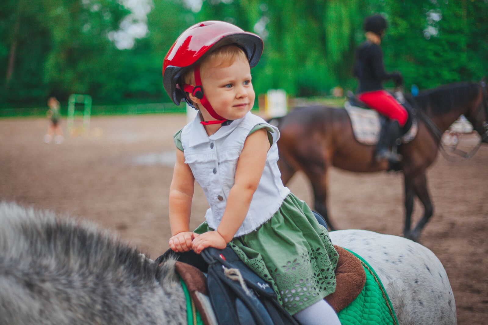Canon EOS 5D Mark II sample photo. Baby, horse, jumping photography
