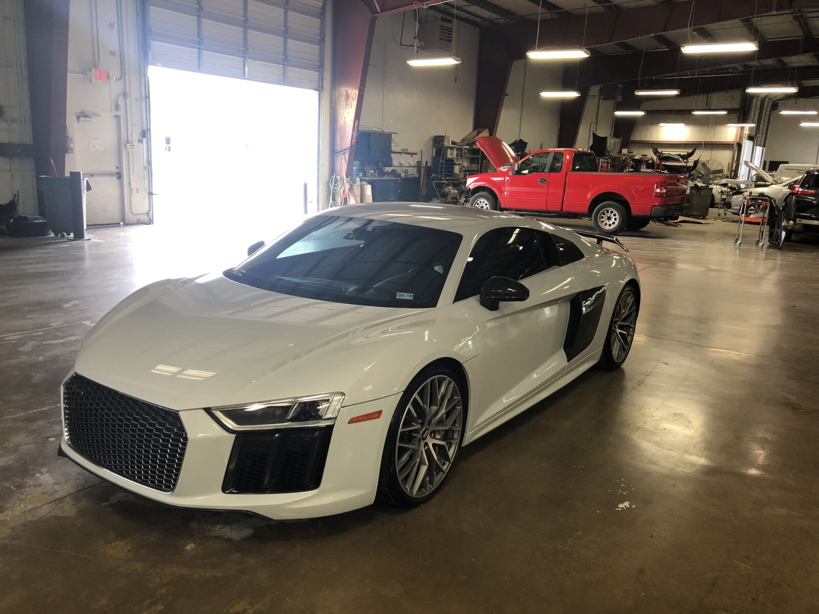 iPhone 8 Plus back dual camera 3.99mm f/1.8 sample photo. Audi, r10, sportscar photography