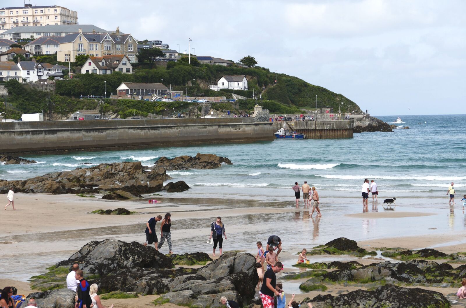 Panasonic Lumix DMC-FZ1000 sample photo. Newquay, cornwall, england photography
