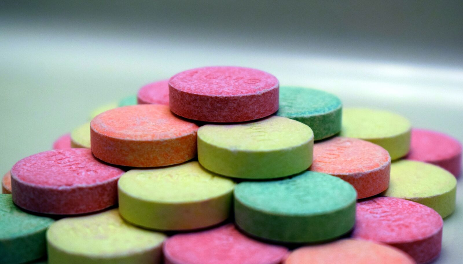 Nikon D5300 sample photo. Tums, pills, tablets photography
