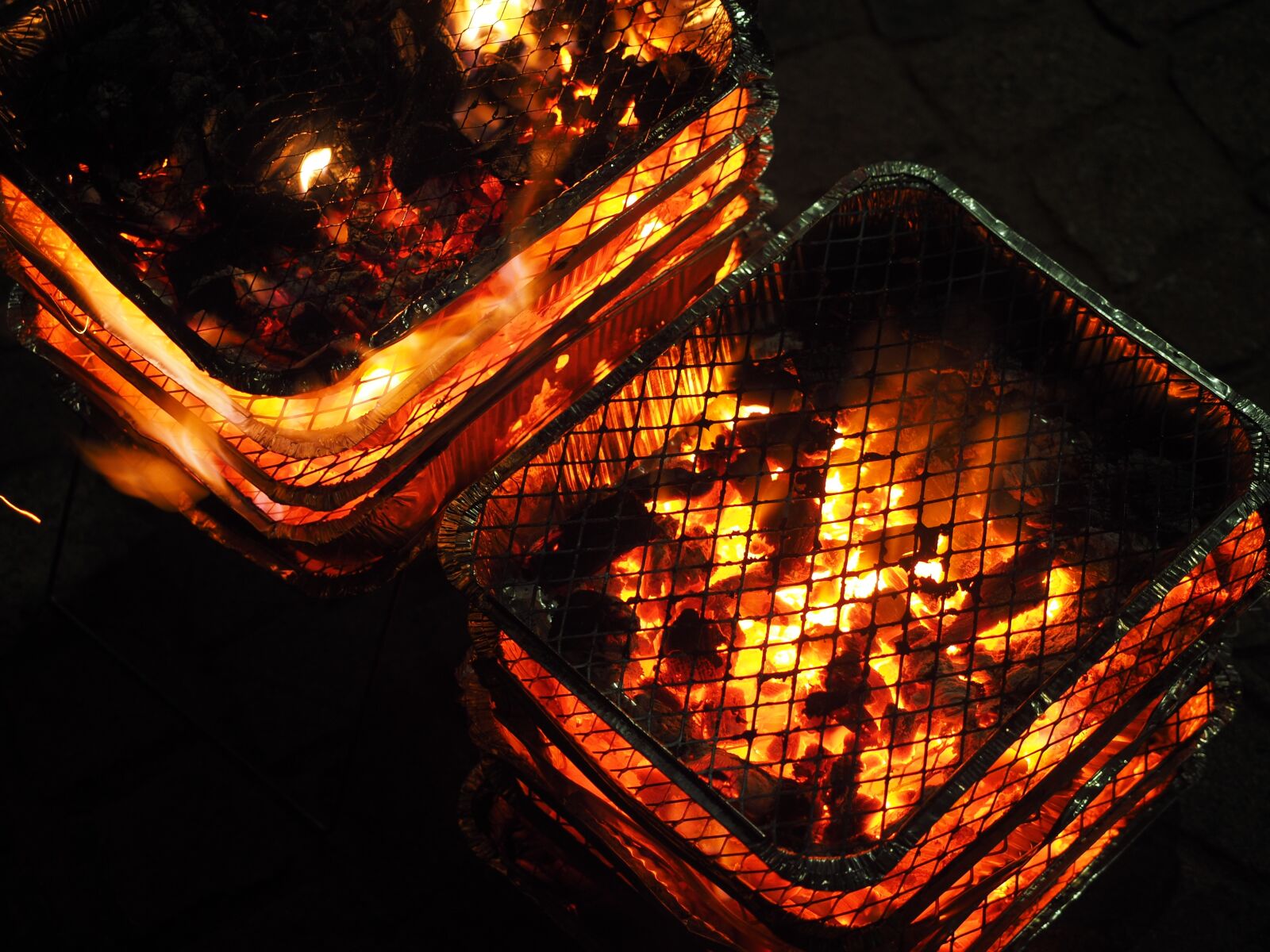 Olympus OM-D E-M1 + Olympus M.Zuiko Digital ED 12-40mm F2.8 Pro sample photo. Flame, fire, out of photography