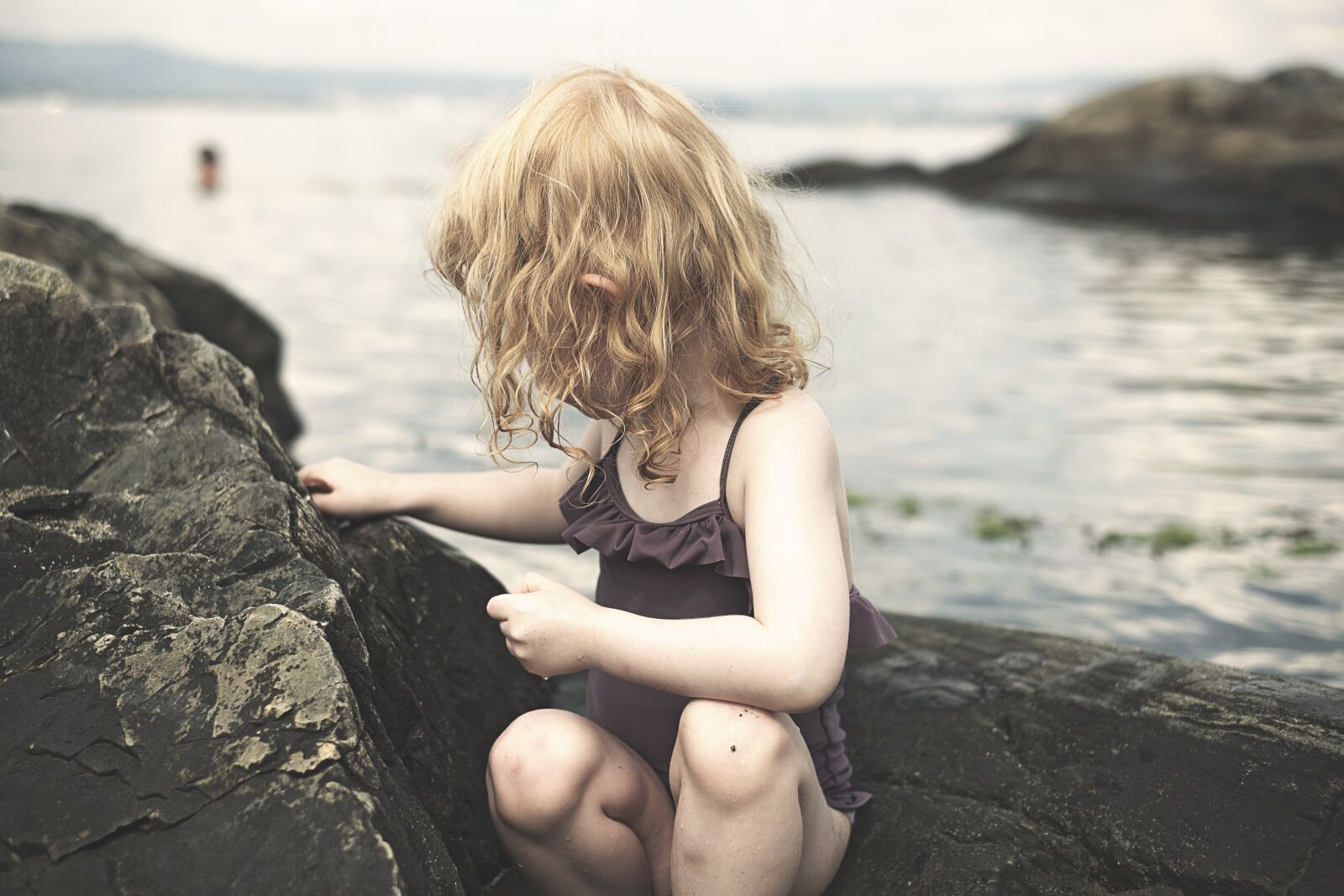 Fujifilm XF 35mm F1.4 R sample photo. Beach, summer, girl photography