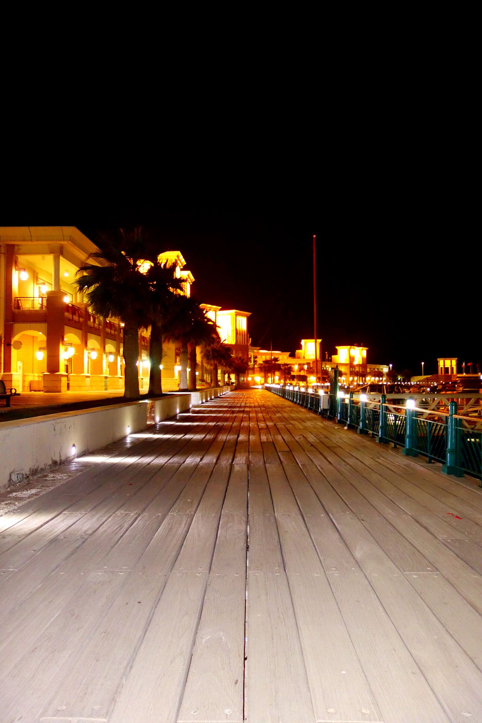 Sony Cyber-shot DSC-RX100 sample photo. Alone, dark, kuwait, lights photography