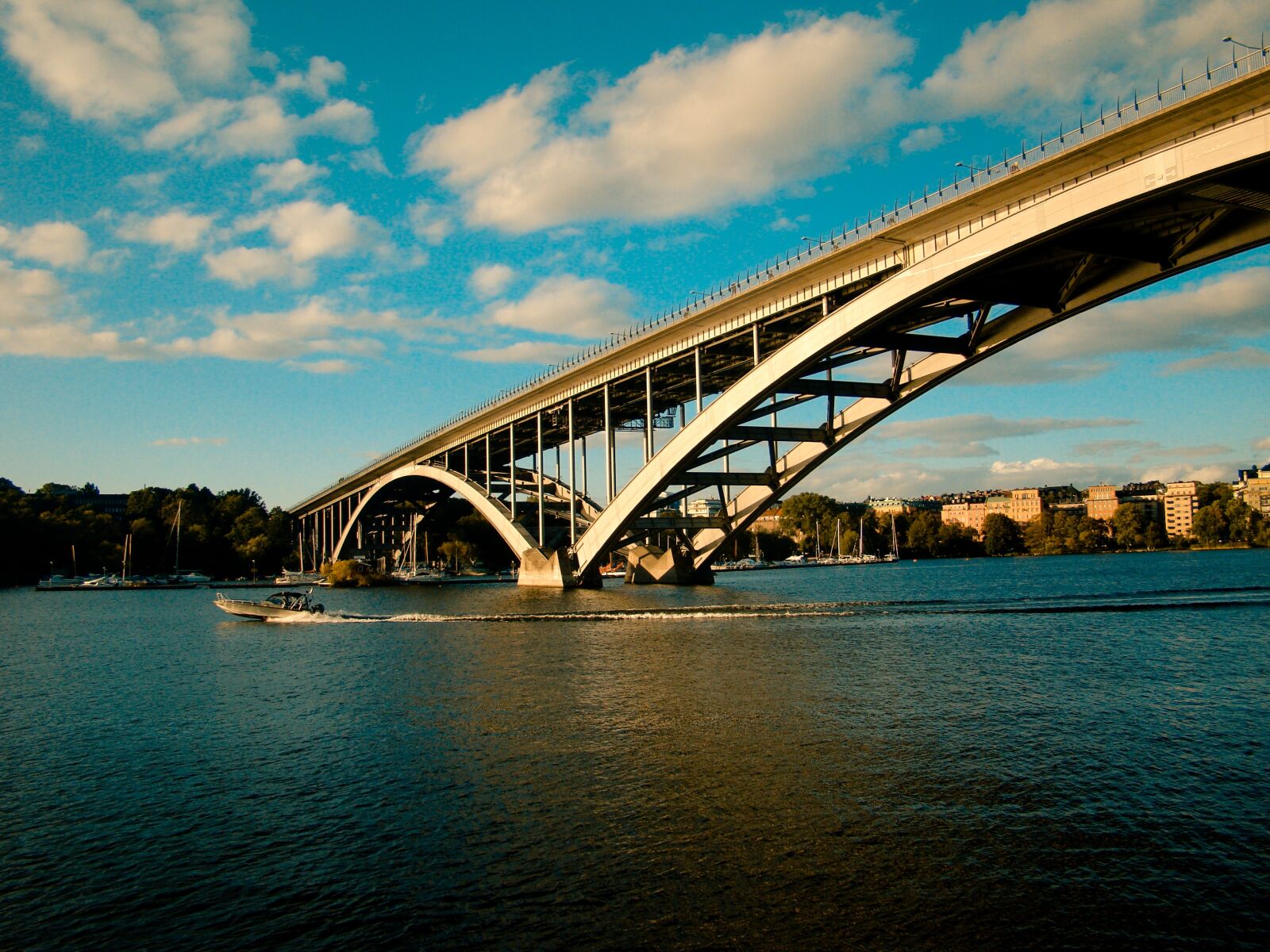 Sony Cyber-shot DSC-H50 sample photo. Nature, landscape, bridge photography