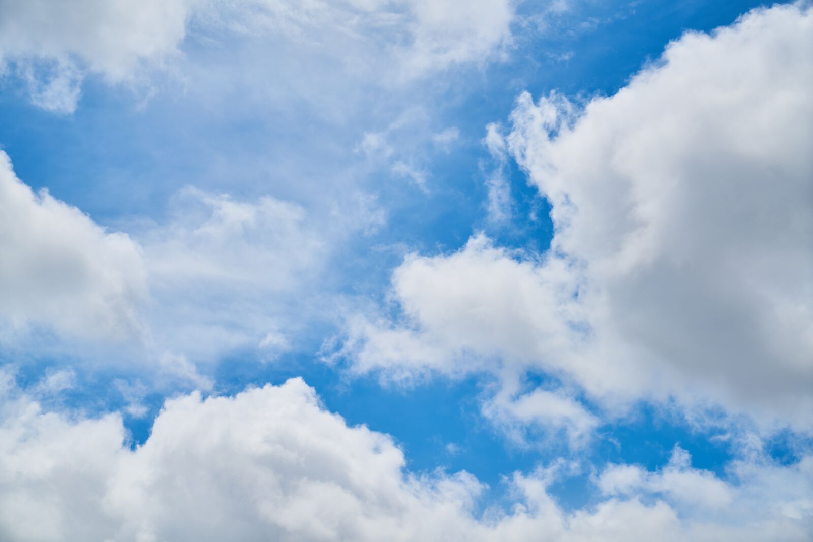 Sony a7R II sample photo. Cloud, blue, composition photography