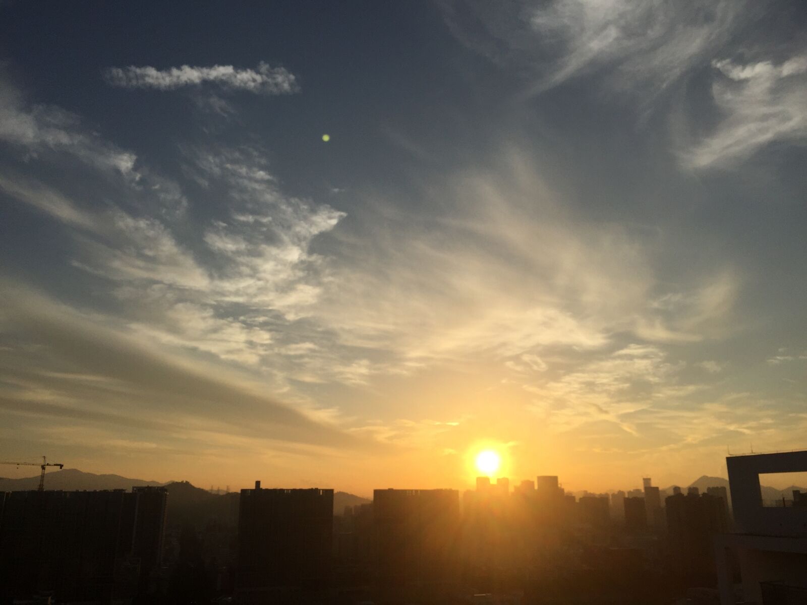 iPhone 6 back camera 4.15mm f/2.2 sample photo. Shenzhen, morning, sunrise photography