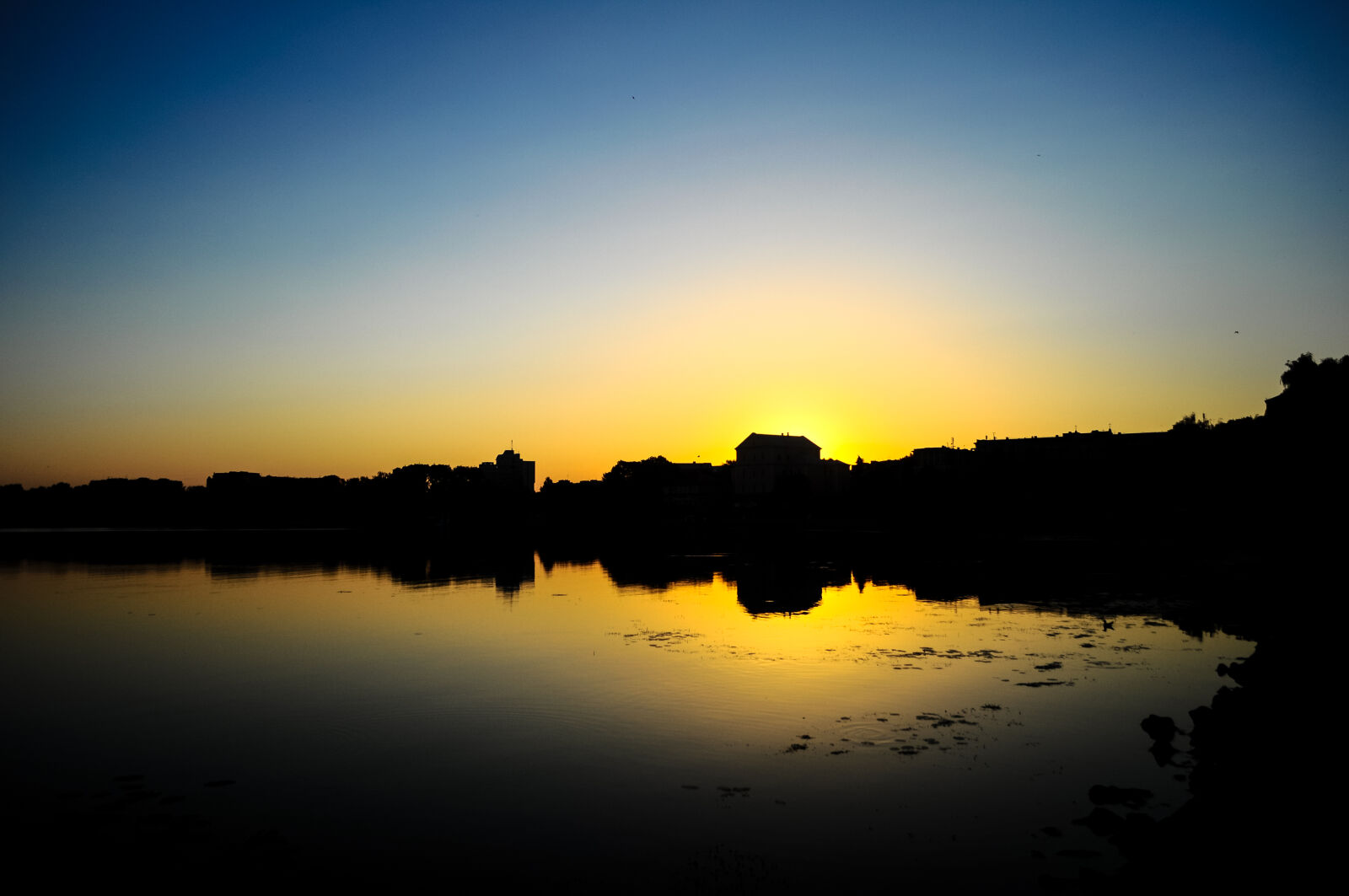 Nikon D5000 sample photo. Castle, lake, morning, morning photography