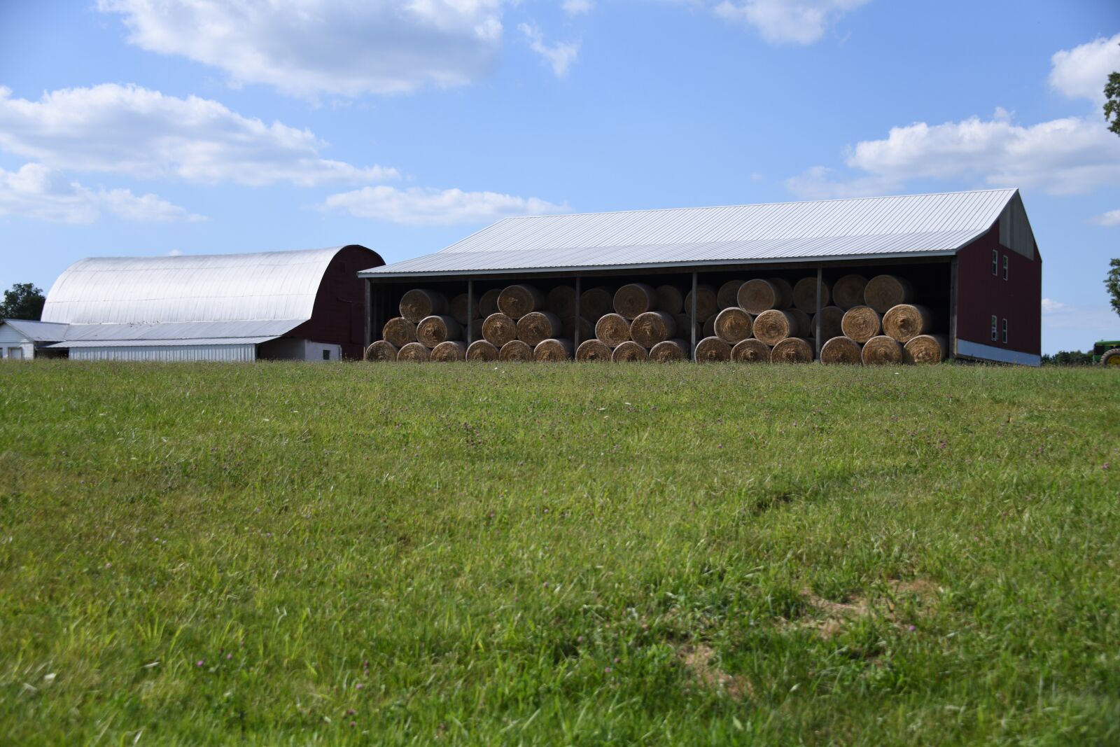 Nikon D850 sample photo. Hay, barn, farm photography