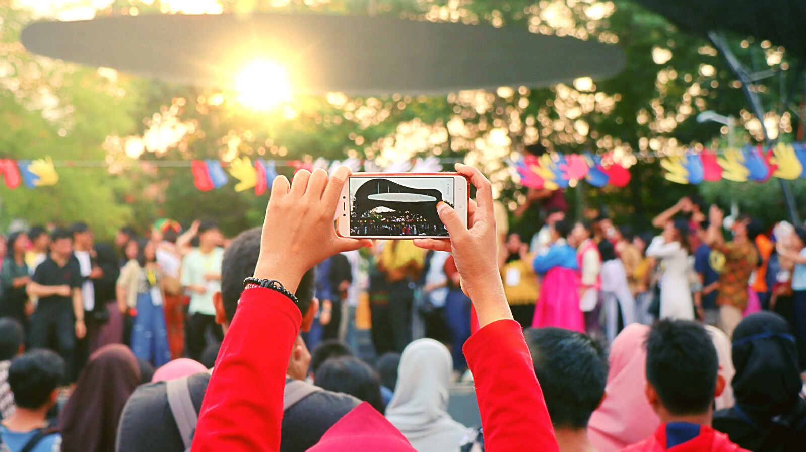 Canon EOS M6 sample photo. Asian, selfie, teen photography
