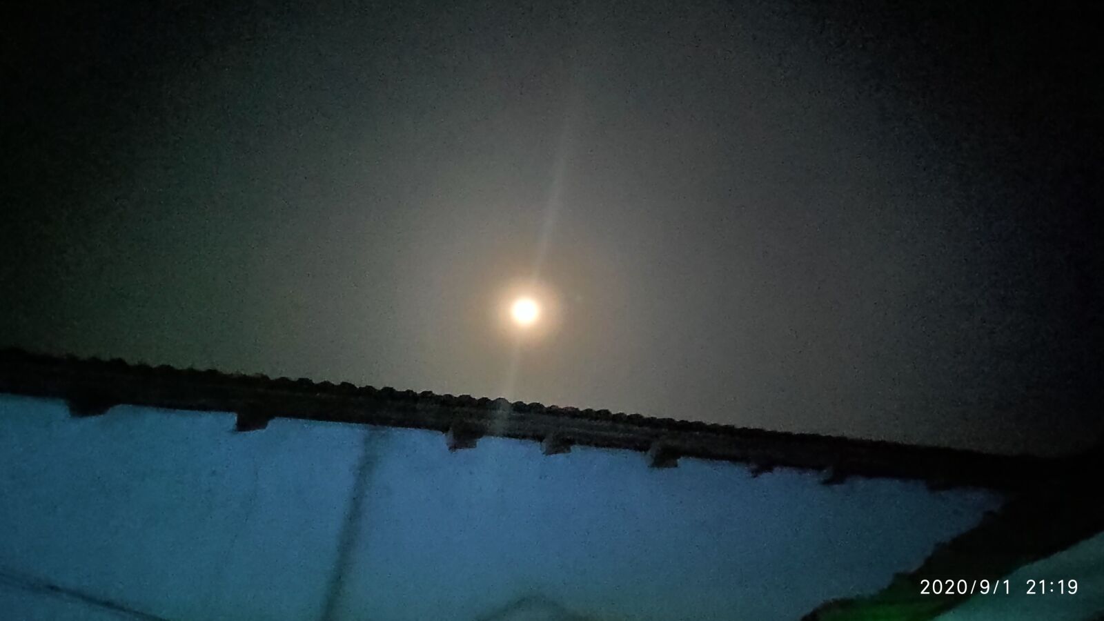Xiaomi POCO F1 sample photo. Full moon, moon, night photography
