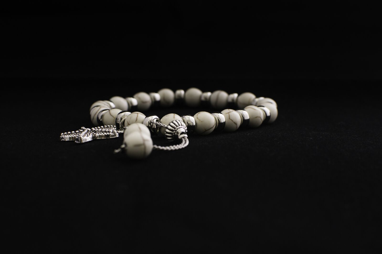 Nikon D3100 sample photo. Bracelet, white, accessories photography