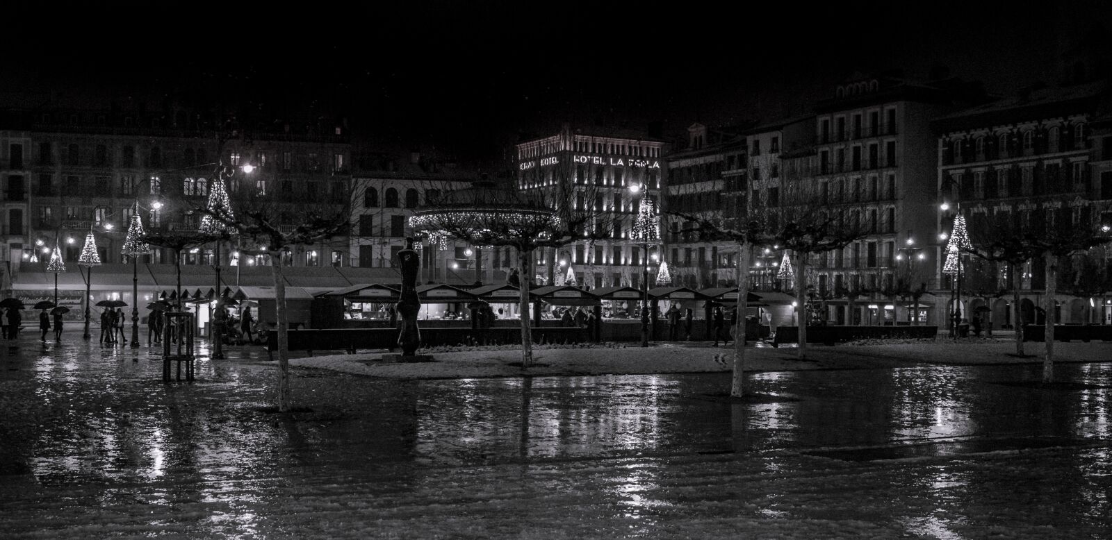 Canon EOS 700D (EOS Rebel T5i / EOS Kiss X7i) sample photo. Panoramic, architecture, city photography