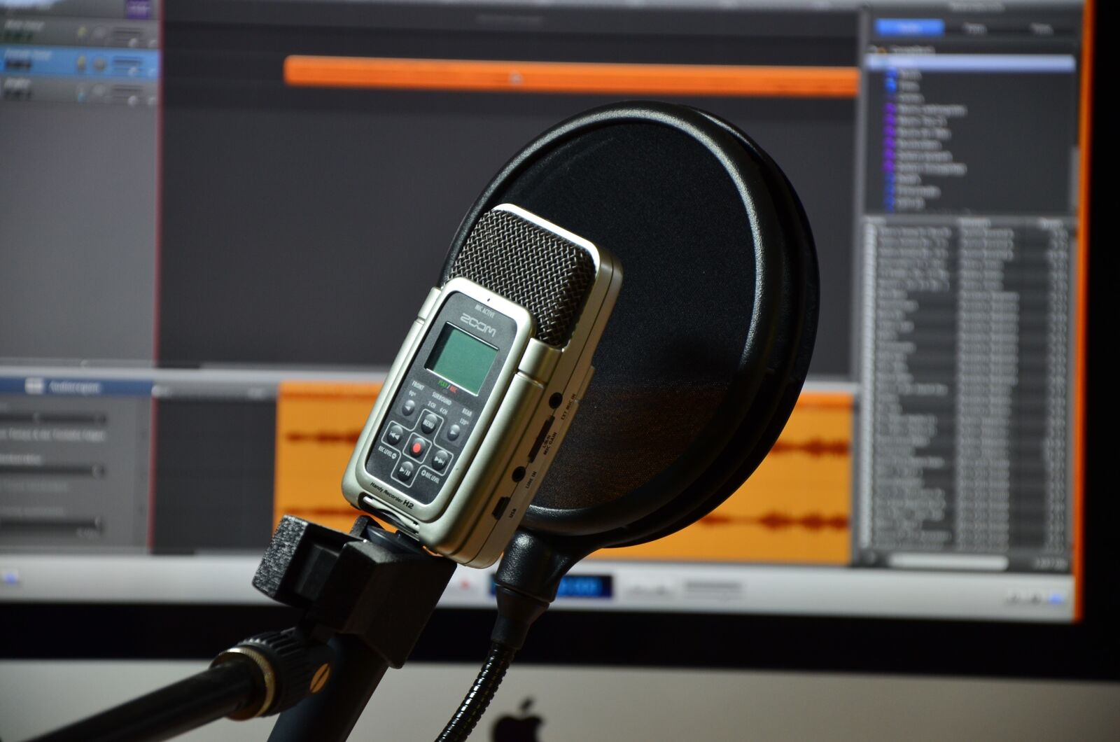Nikon D5100 sample photo. Microphone, audio, recording photography