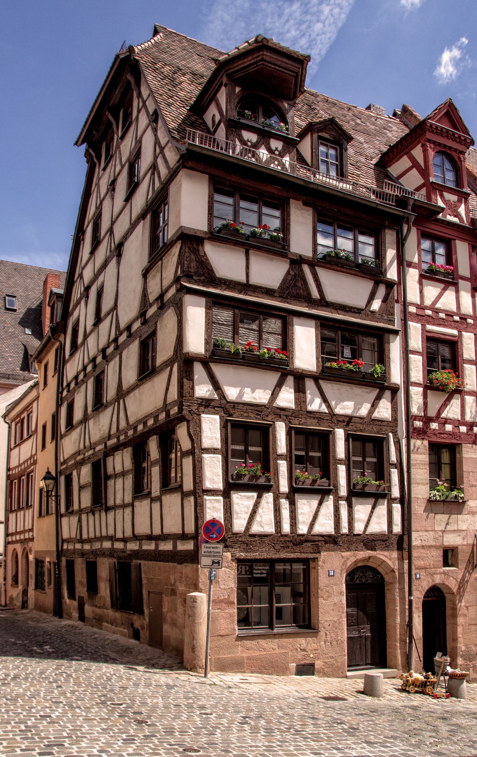 Canon EOS 700D (EOS Rebel T5i / EOS Kiss X7i) sample photo. Nuremberg, historically, historic center photography
