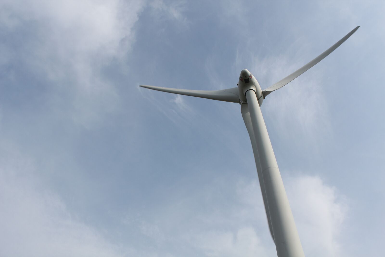 Canon EOS 600D (Rebel EOS T3i / EOS Kiss X5) sample photo. Windmill, sky, taiwan photography