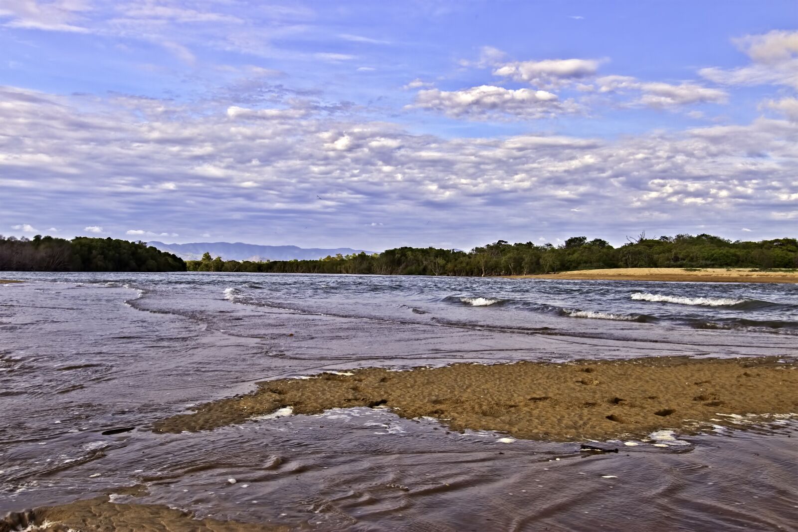 Canon EF-S 10-22mm F3.5-4.5 USM sample photo. Saunders camping park, saunders photography