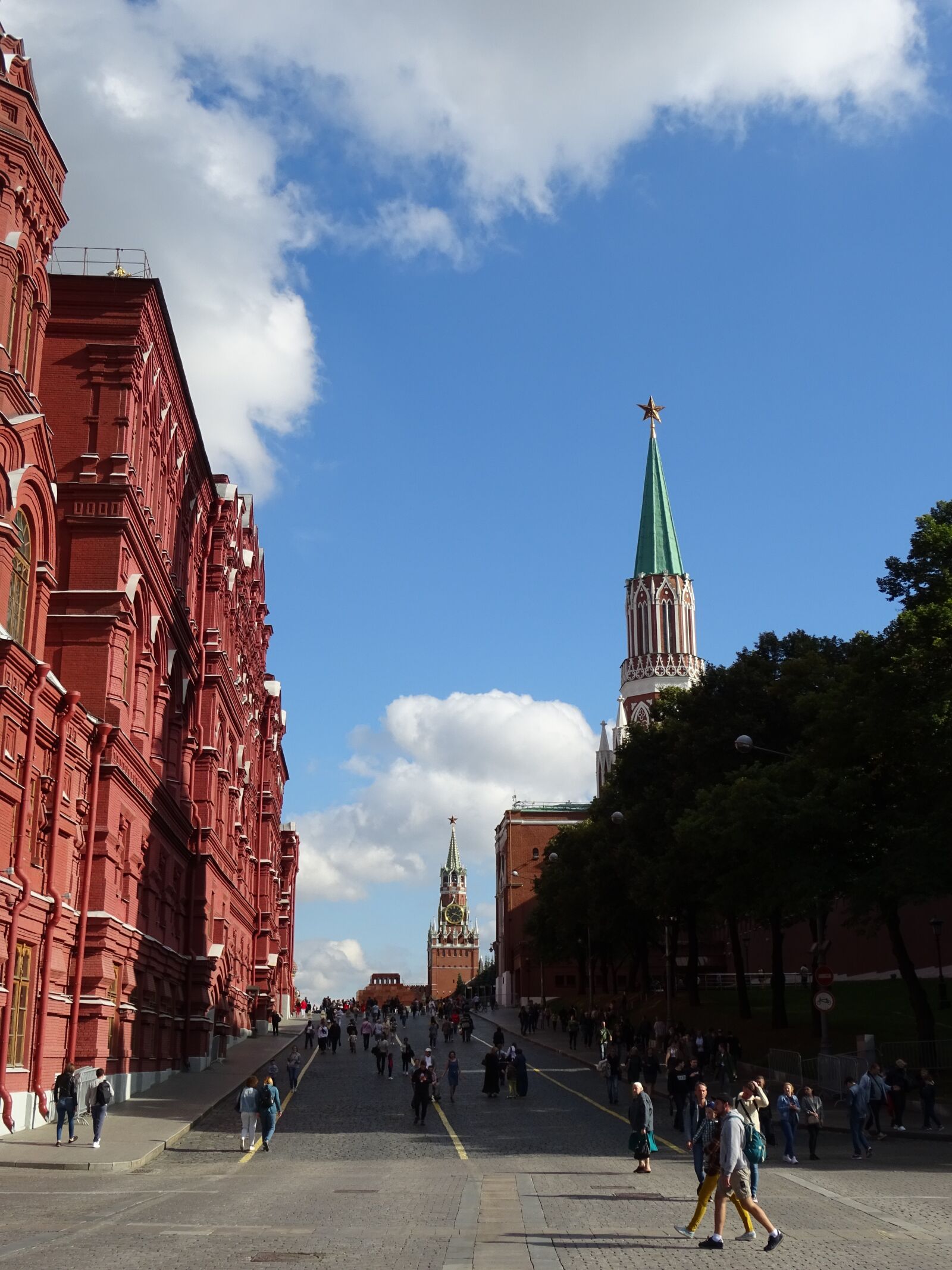 Sony DSC-HX60 sample photo. Chime, red square, moscow photography