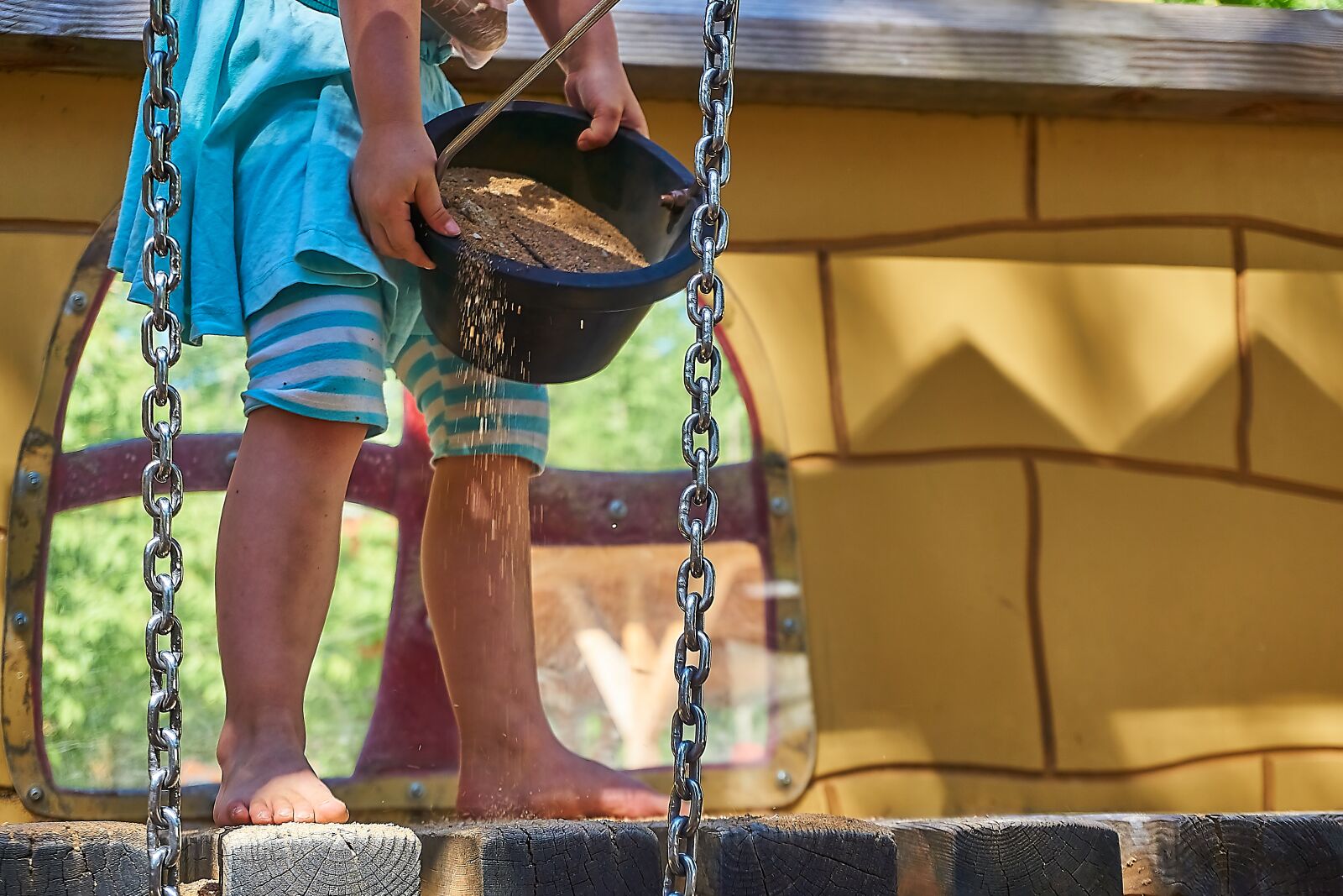 Sony a6000 sample photo. Children, playground, sand photography
