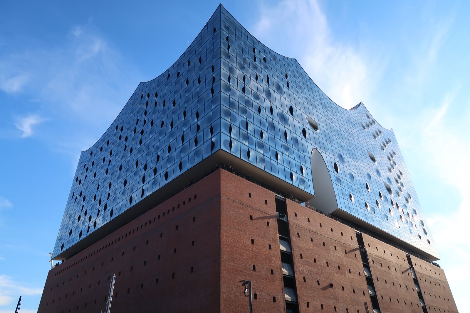 Canon PowerShot G7 X Mark II sample photo. Hamburg, concert hall photography