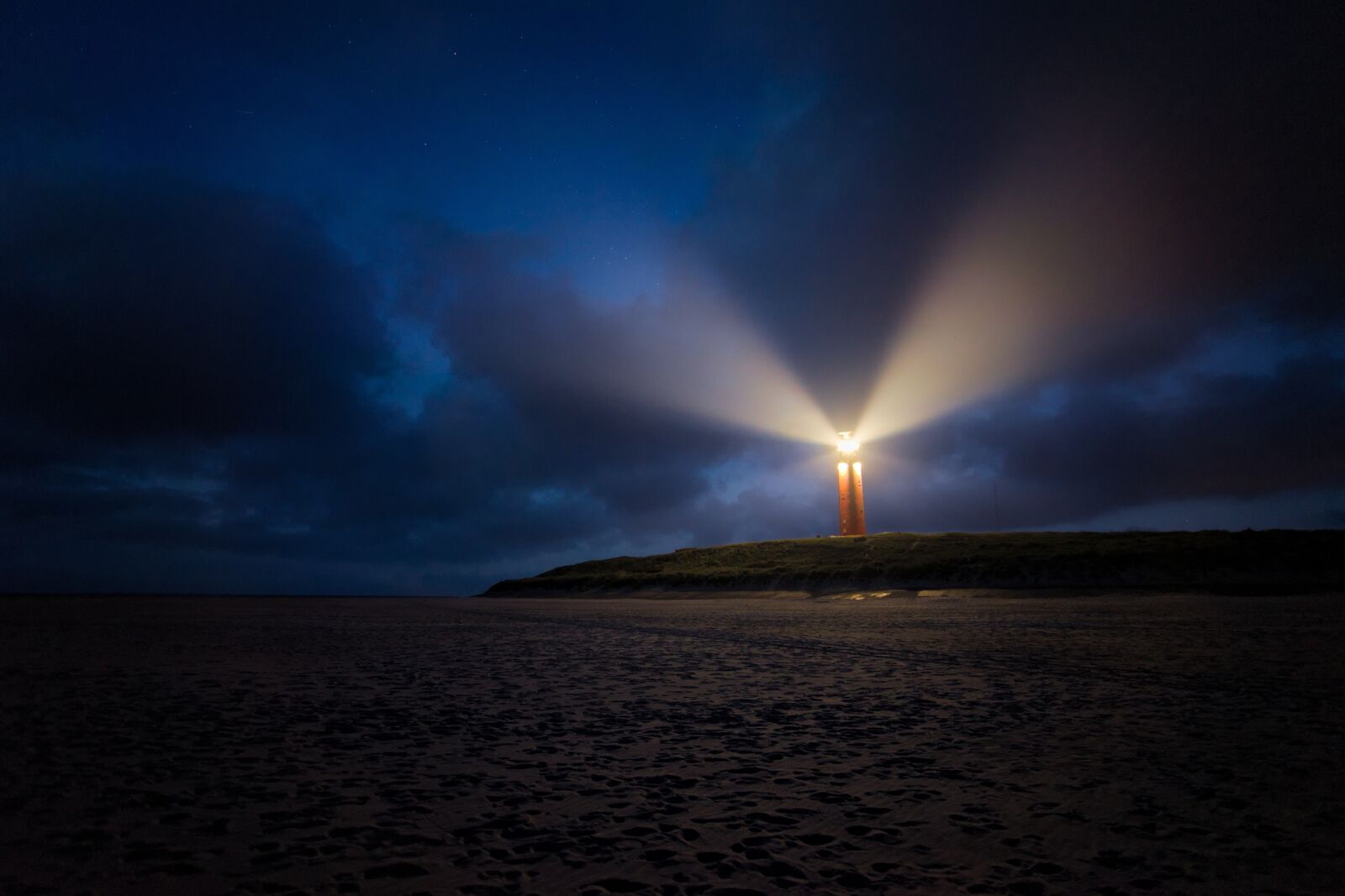 Nikon D600 sample photo. Night, clouds, lighthouse photography