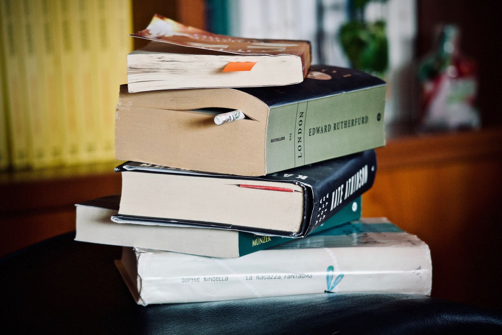 Canon EOS M sample photo. Books, reading, education photography