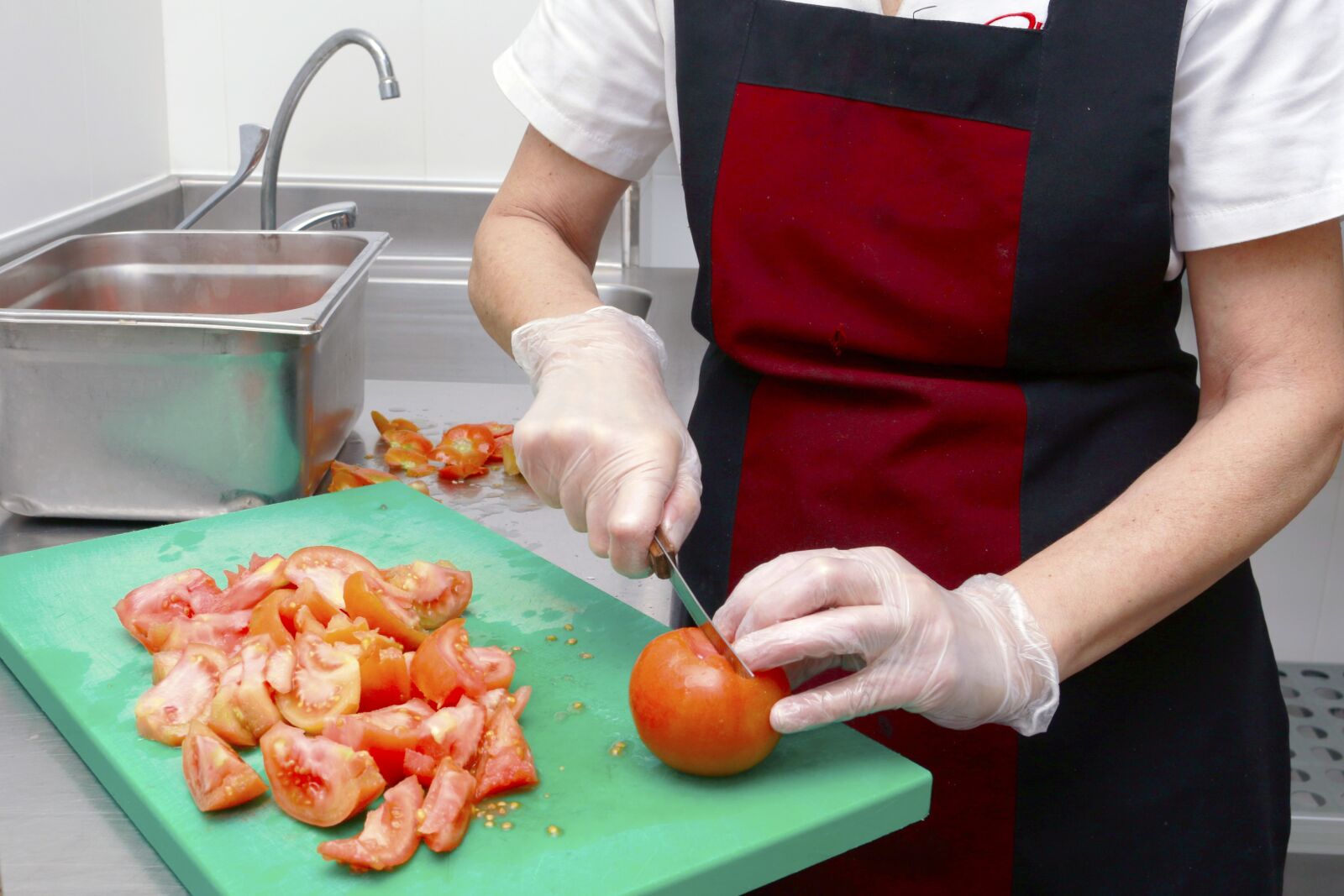 Canon EOS 70D sample photo. Tomato, kitchen, food photography