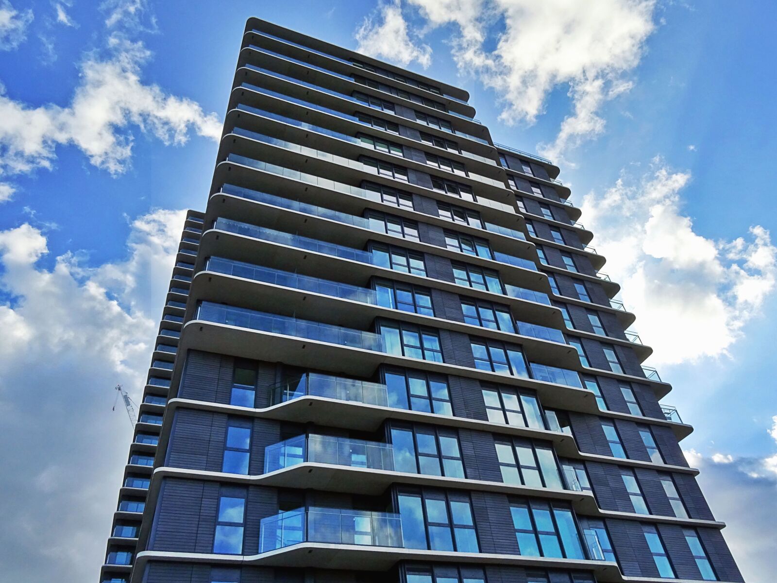 Sony DSC-HX60 sample photo. Sky, cloud, architecture, building photography