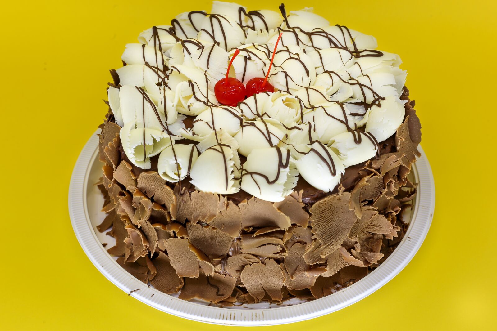 Canon EF 50mm F1.8 II sample photo. Cake, pie, confectionery photography