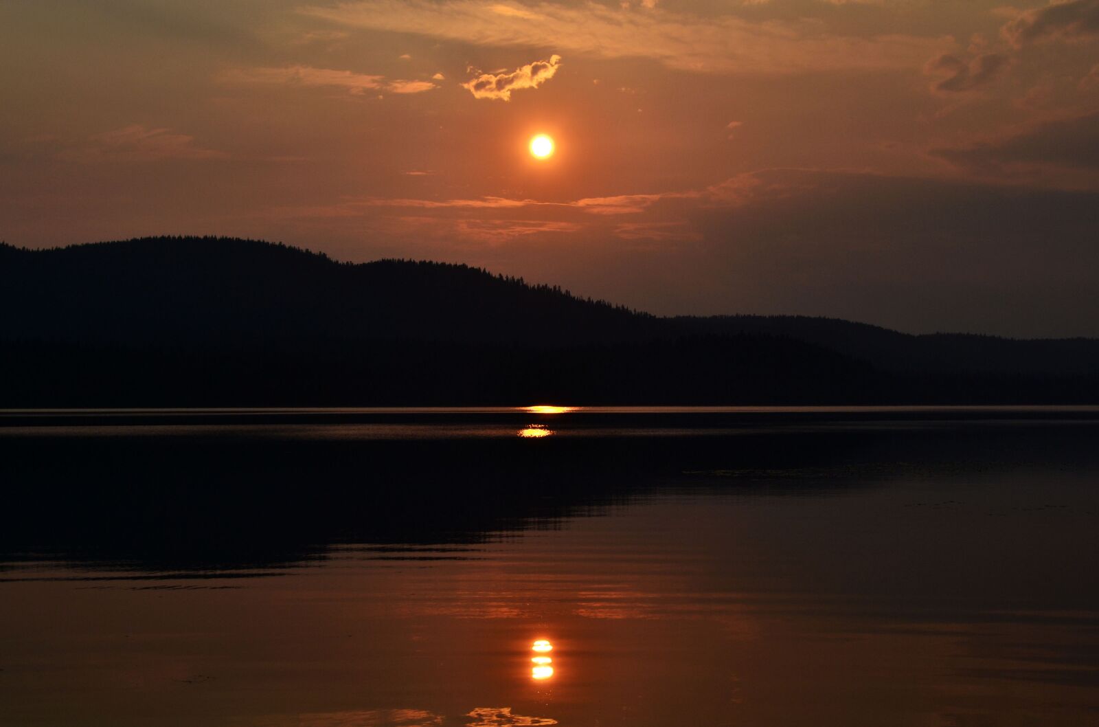Nikon D3100 sample photo. Sunset, lake, water photography