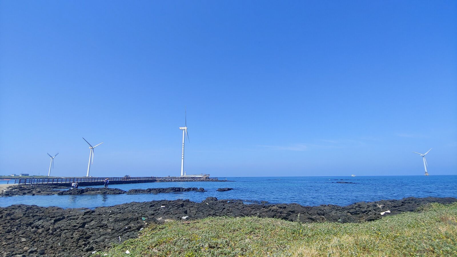 LG LM-V409N sample photo. Jeju island, wind power photography