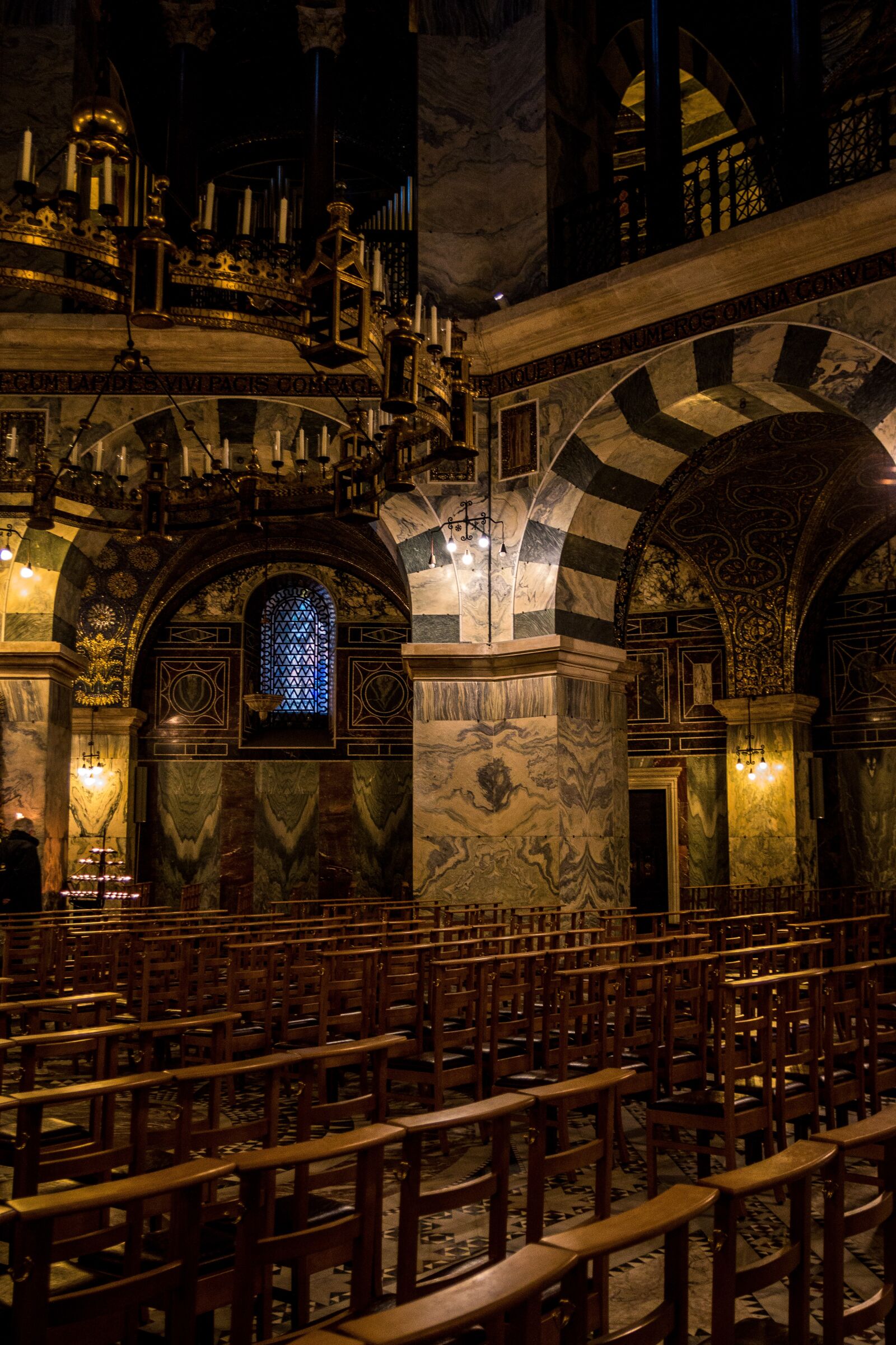 Canon EOS 70D sample photo. Aachen cathedral, church, chapel photography