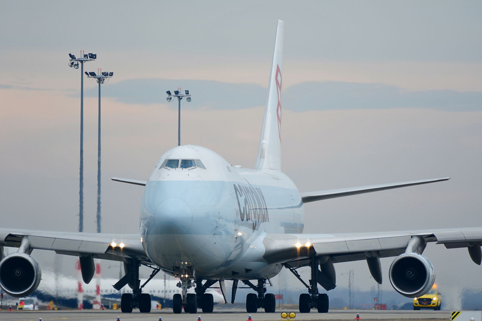 Nikon D5200 sample photo. Boeing 747, aircraft, airport photography