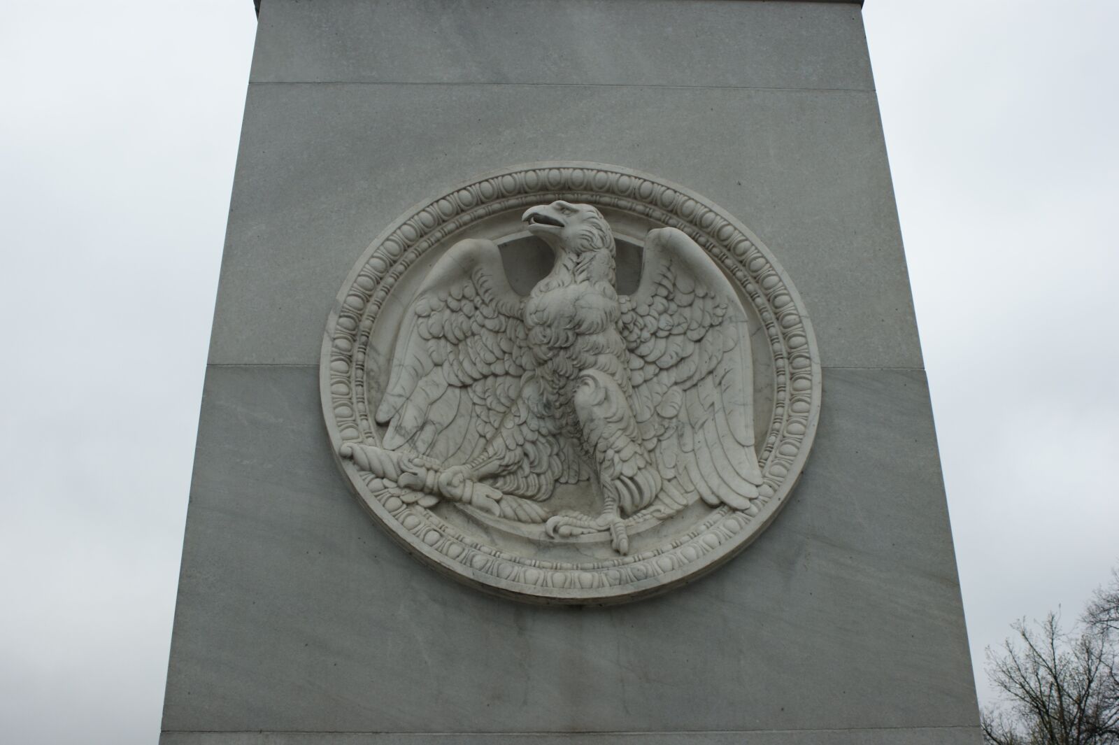 Sony Alpha DSLR-A290 sample photo. Stone carving, eagle, symbol photography
