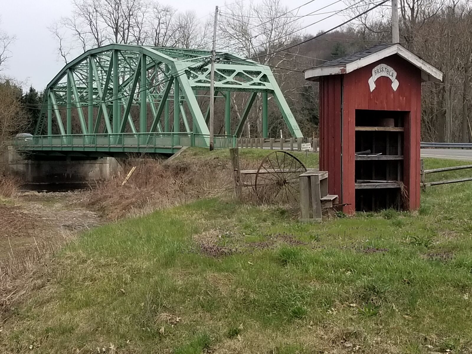 Samsung Galaxy S8 Active sample photo. Country road, bridge, rural photography