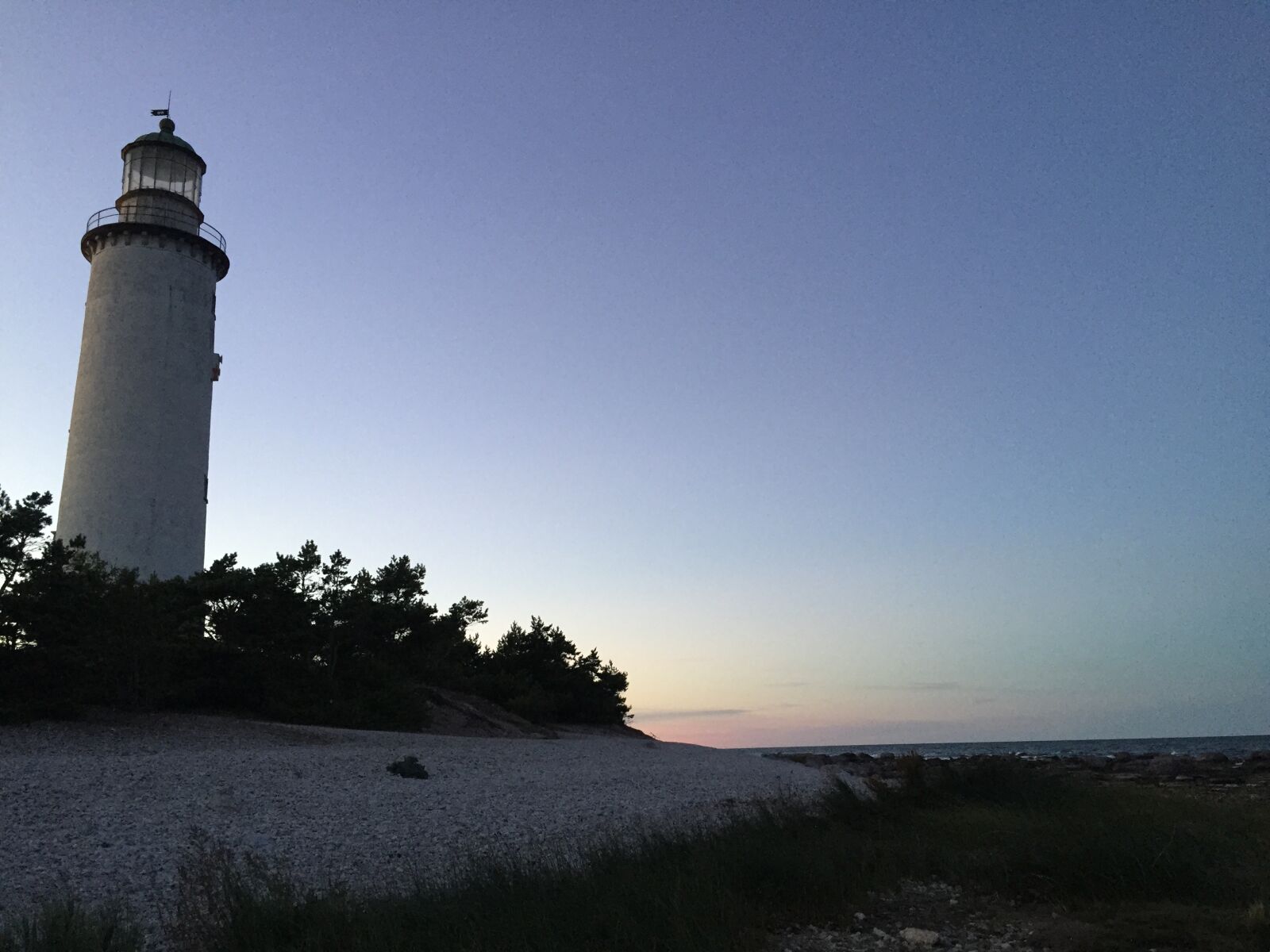 iPhone 6 back camera 4.15mm f/2.2 sample photo. F r fyr, gotland photography