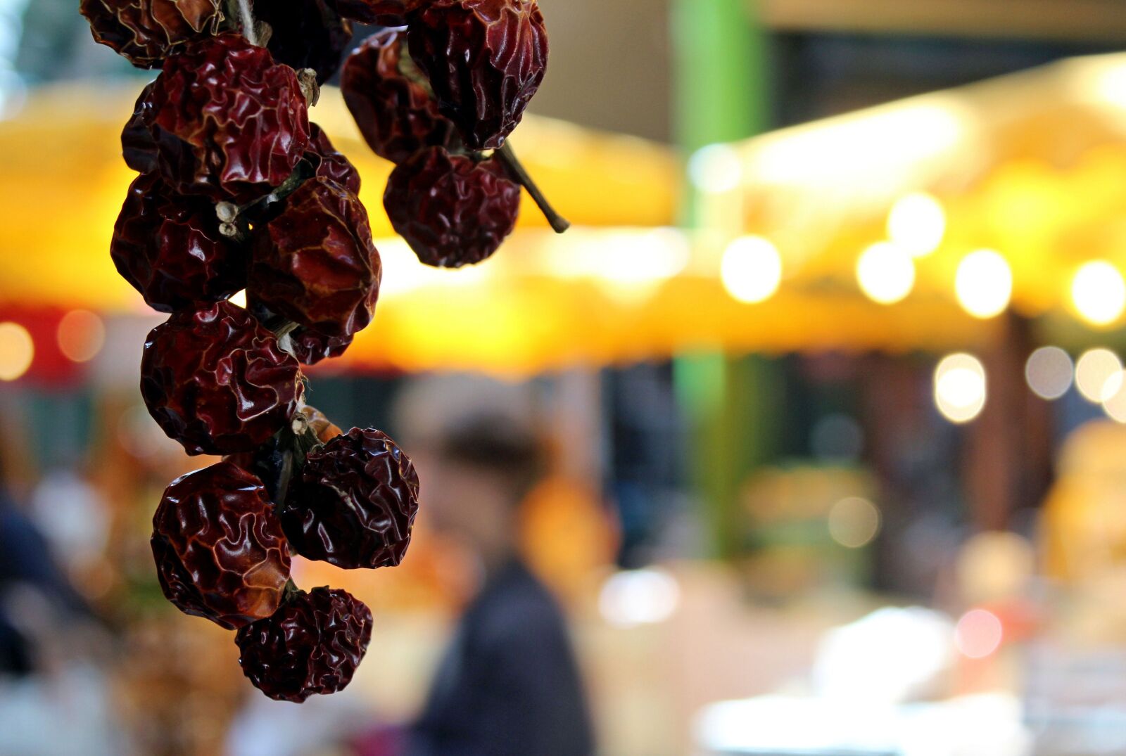 Canon EOS 600D (Rebel EOS T3i / EOS Kiss X5) sample photo. Macro, wallpaper, raisins photography