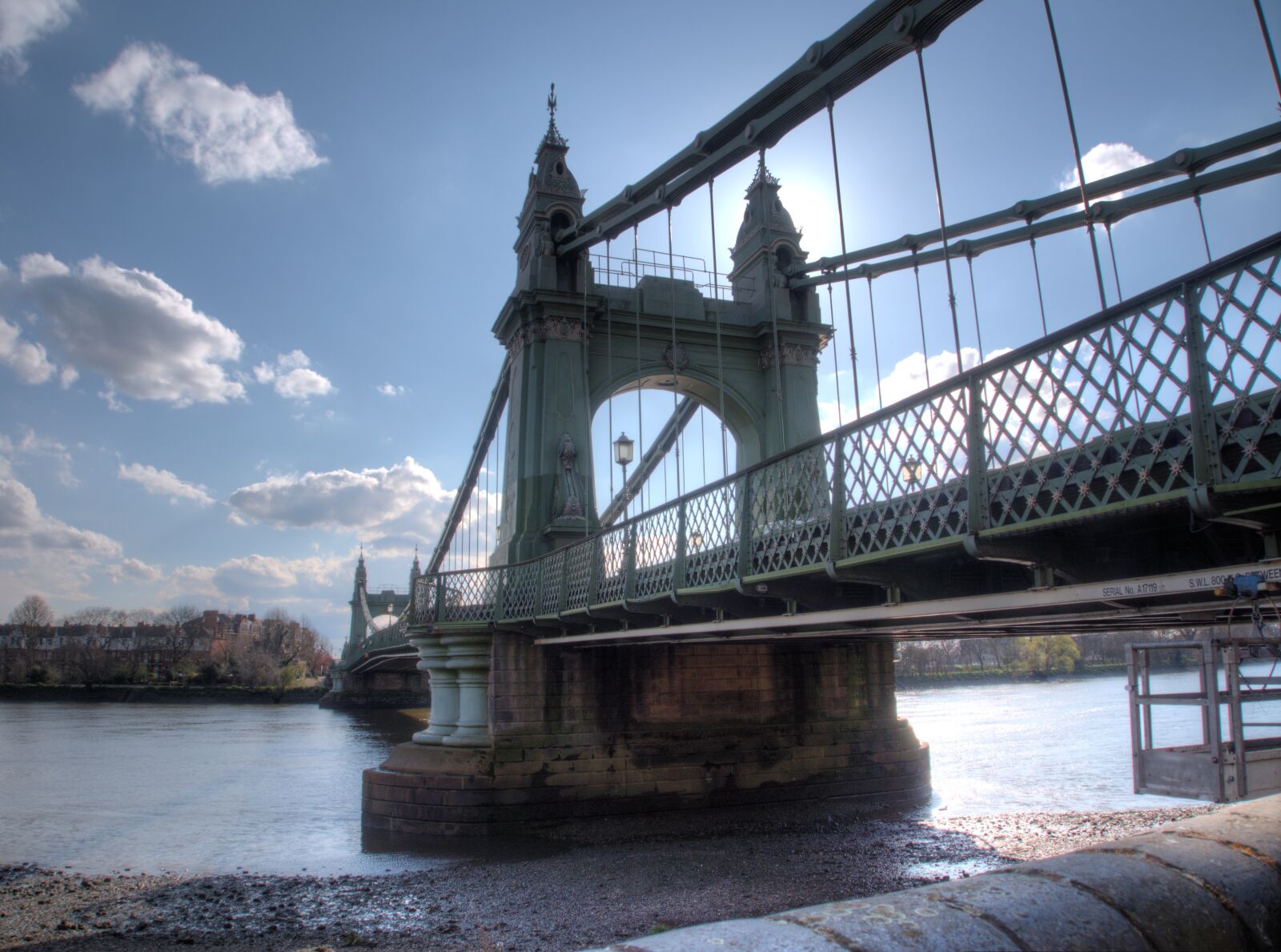 Olympus OM-D E-M5 sample photo. London, hammersmith, bridge photography