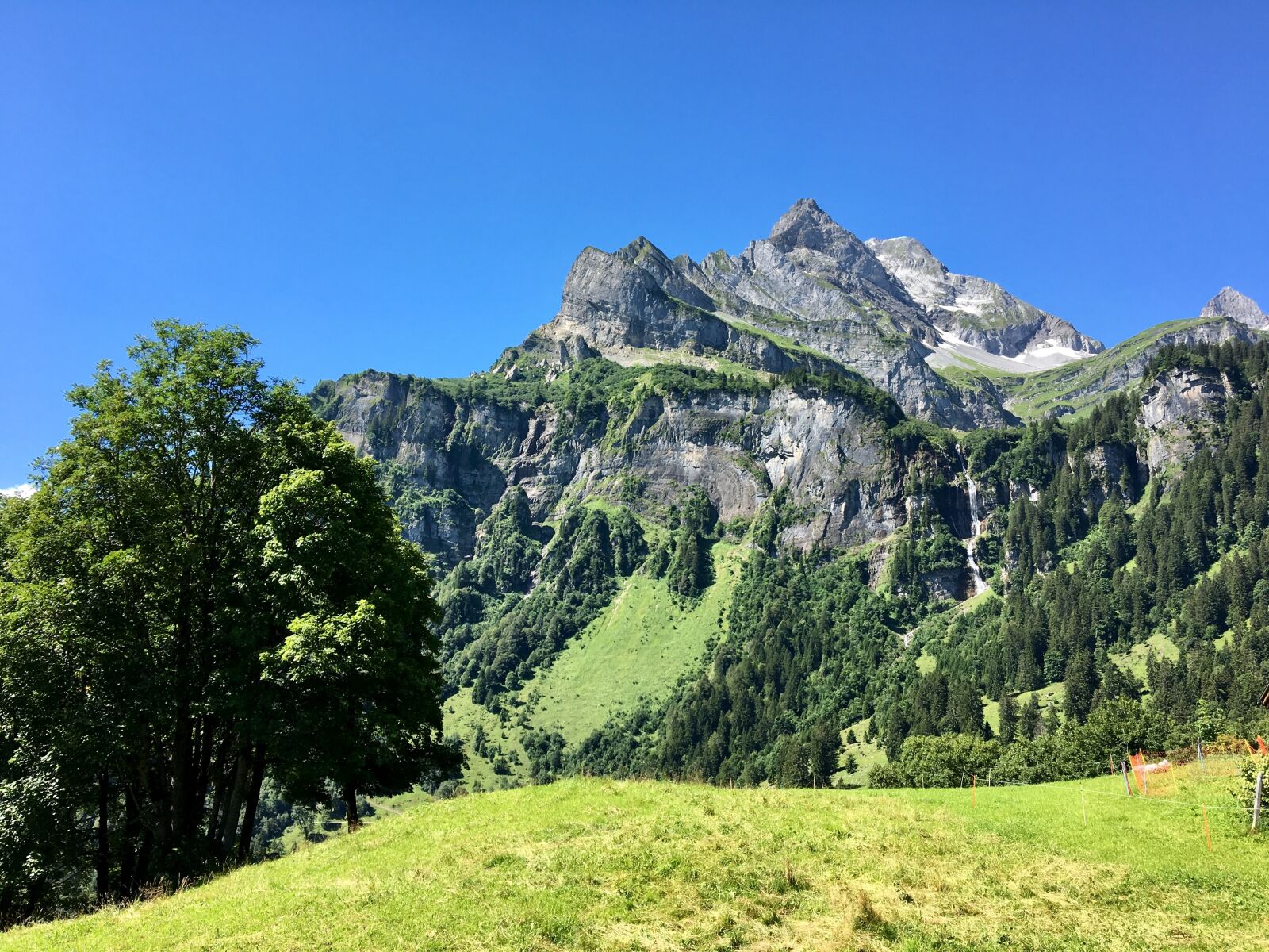 Apple iPhone 6s sample photo. Mountain, landscape, glarus photography