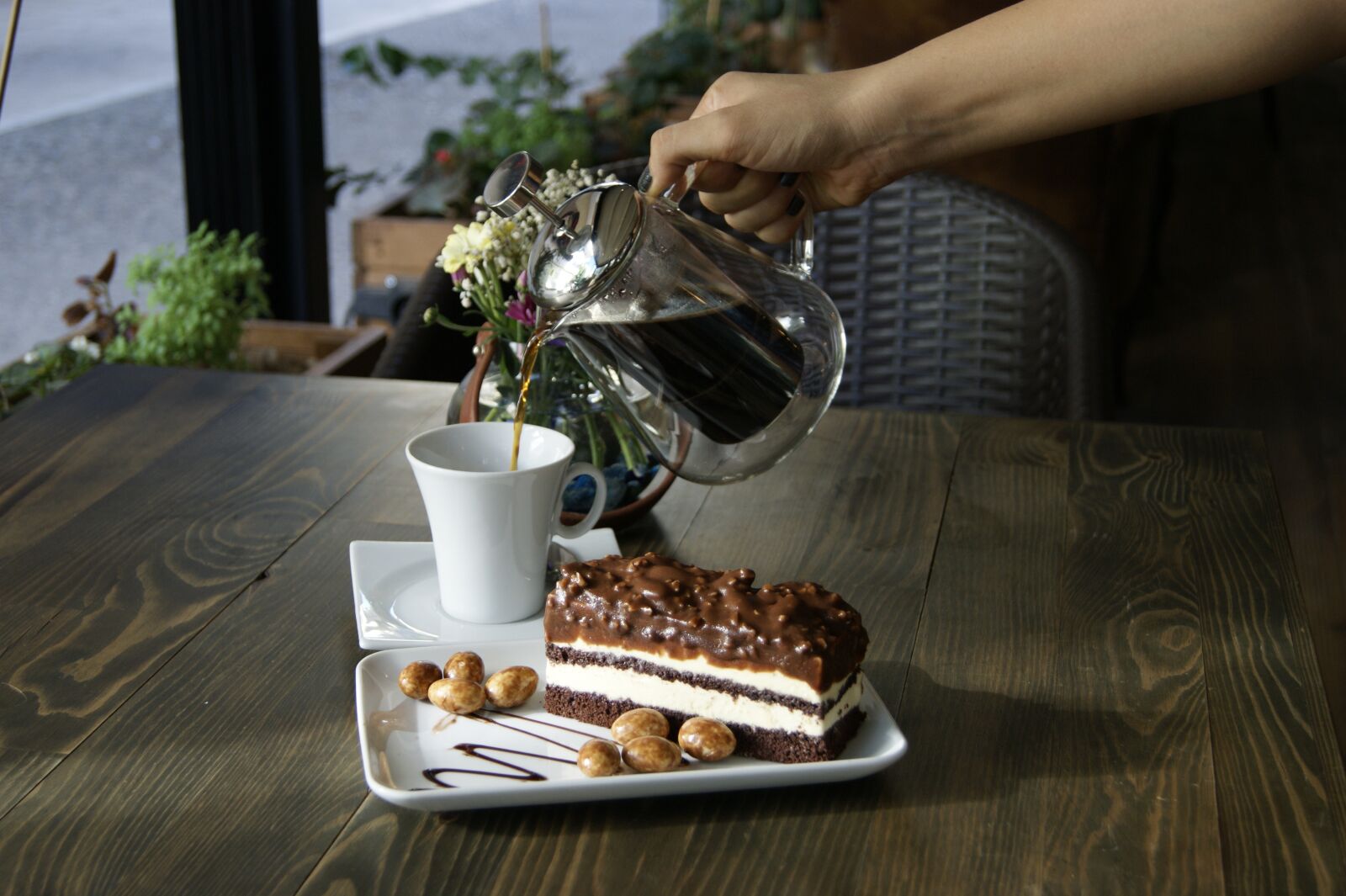 Sony Alpha DSLR-A290 sample photo. Cake, filter, coffee photography