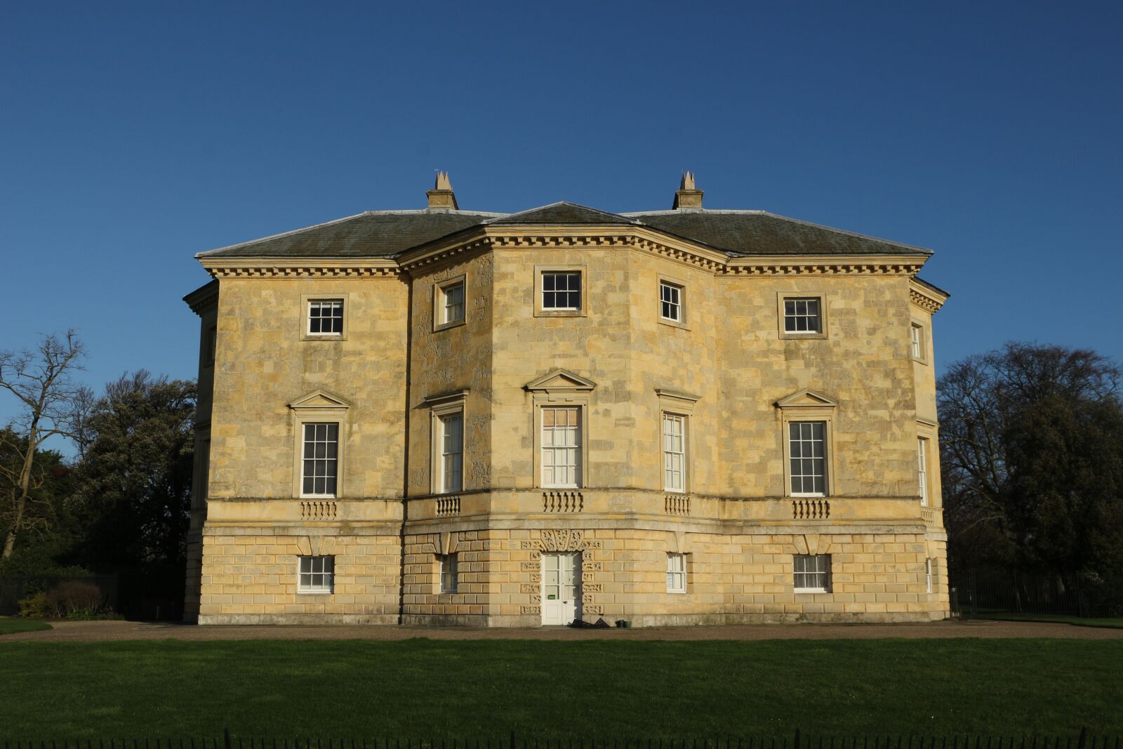 Canon EOS 100D (EOS Rebel SL1 / EOS Kiss X7) sample photo. Danson house, danson park photography