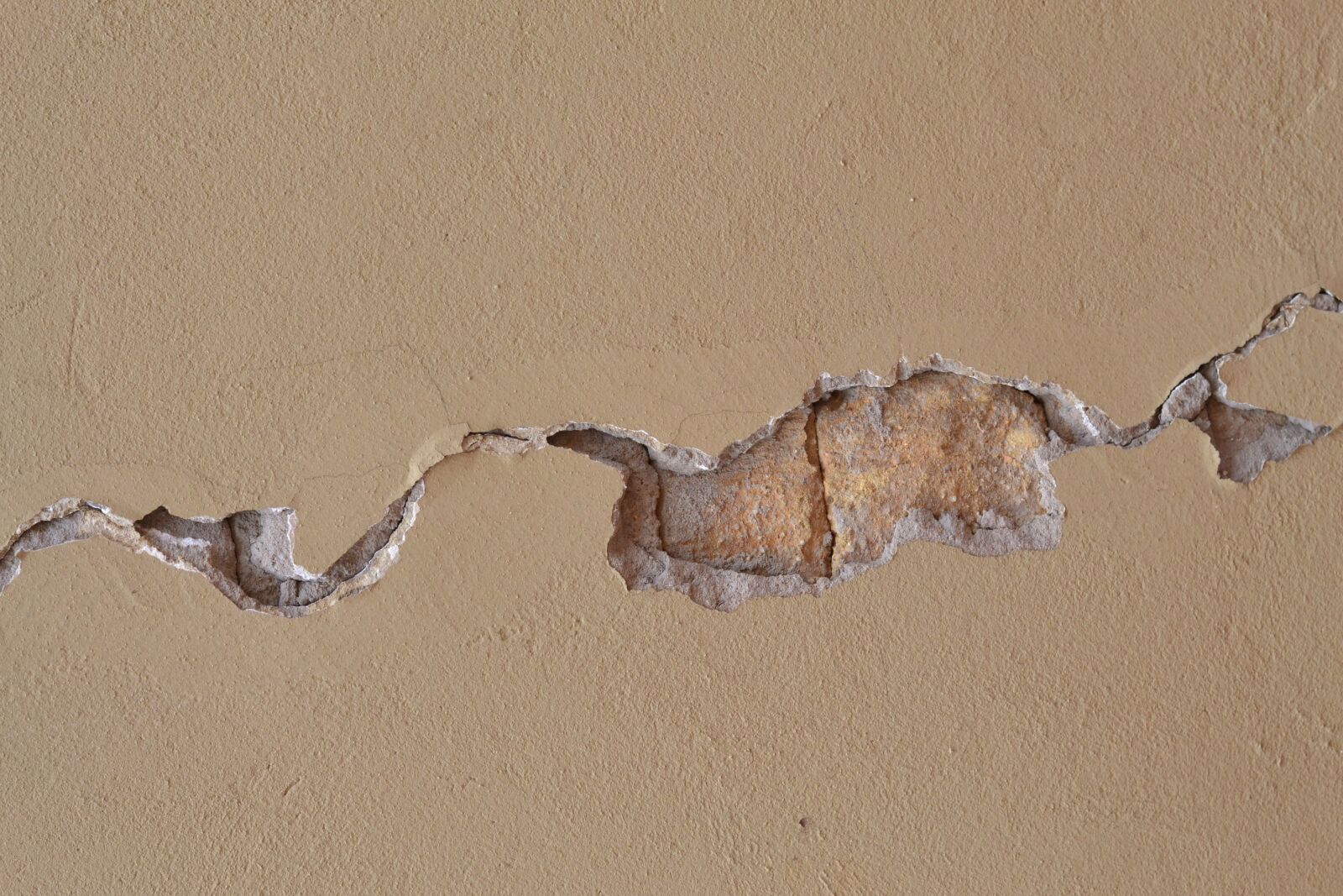 Nikon D3100 sample photo. Concrete, cracked, textured photography