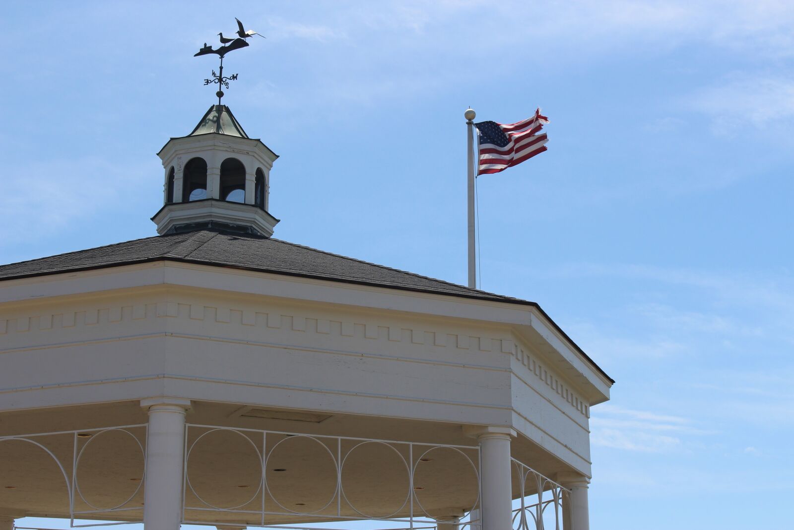 Canon EOS 700D (EOS Rebel T5i / EOS Kiss X7i) sample photo. American flag, flag in photography