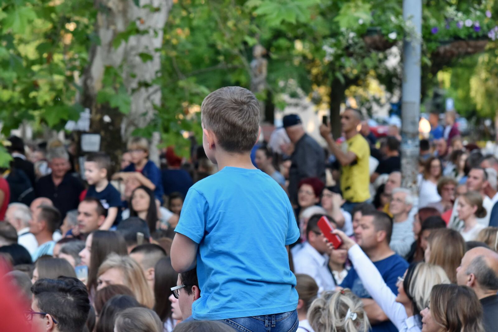 Nikon D5500 sample photo. Crowd, festival, street, people photography