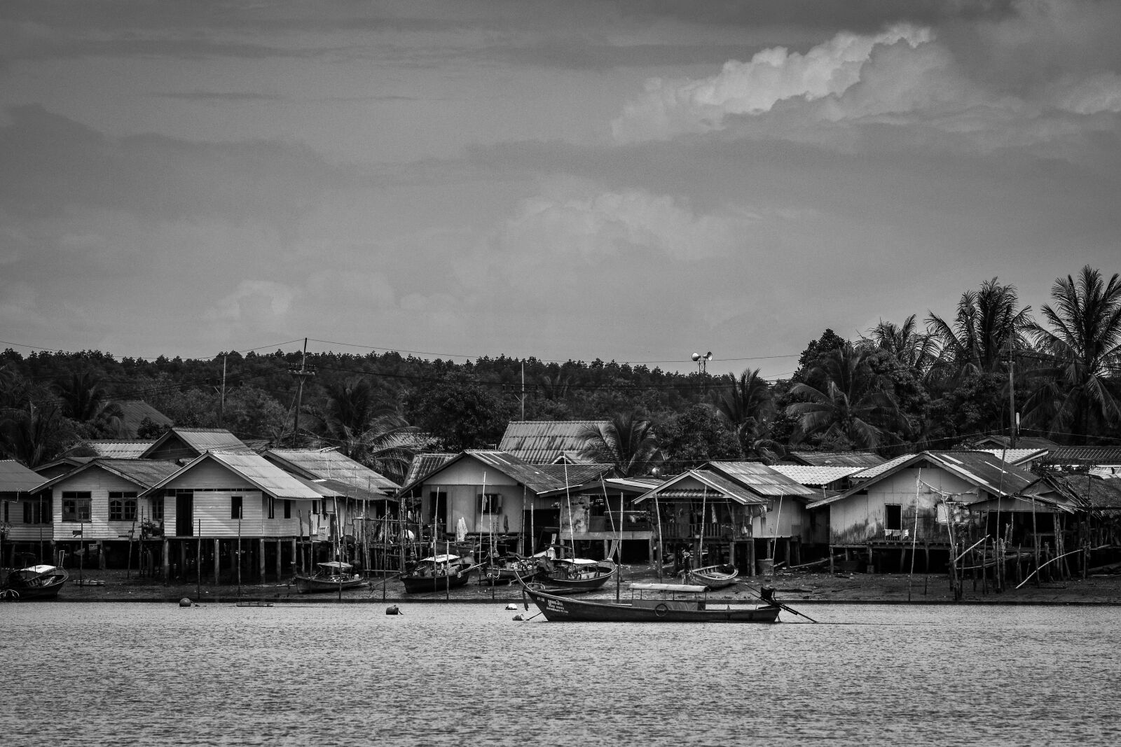 Nikon D500 sample photo. Fishing village, boat, village photography