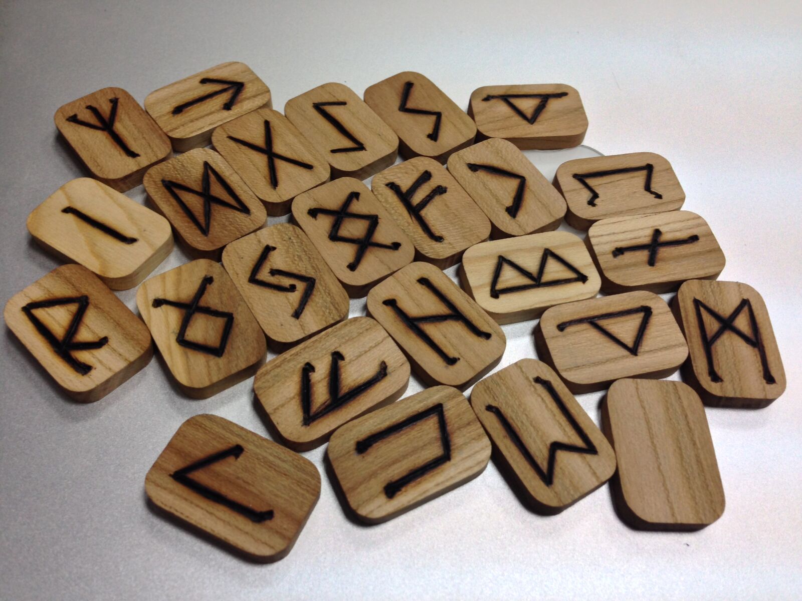 iPhone 5 back camera 4.12mm f/2.4 sample photo. Runes, rune set, runic photography