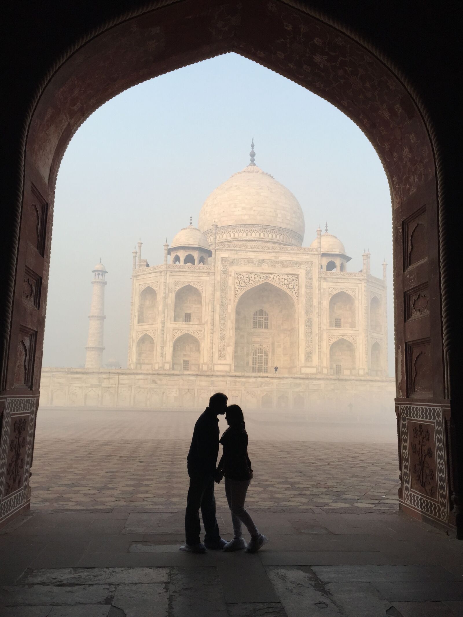 Apple iPhone 6 sample photo. Taj mahal, silhouette, love photography