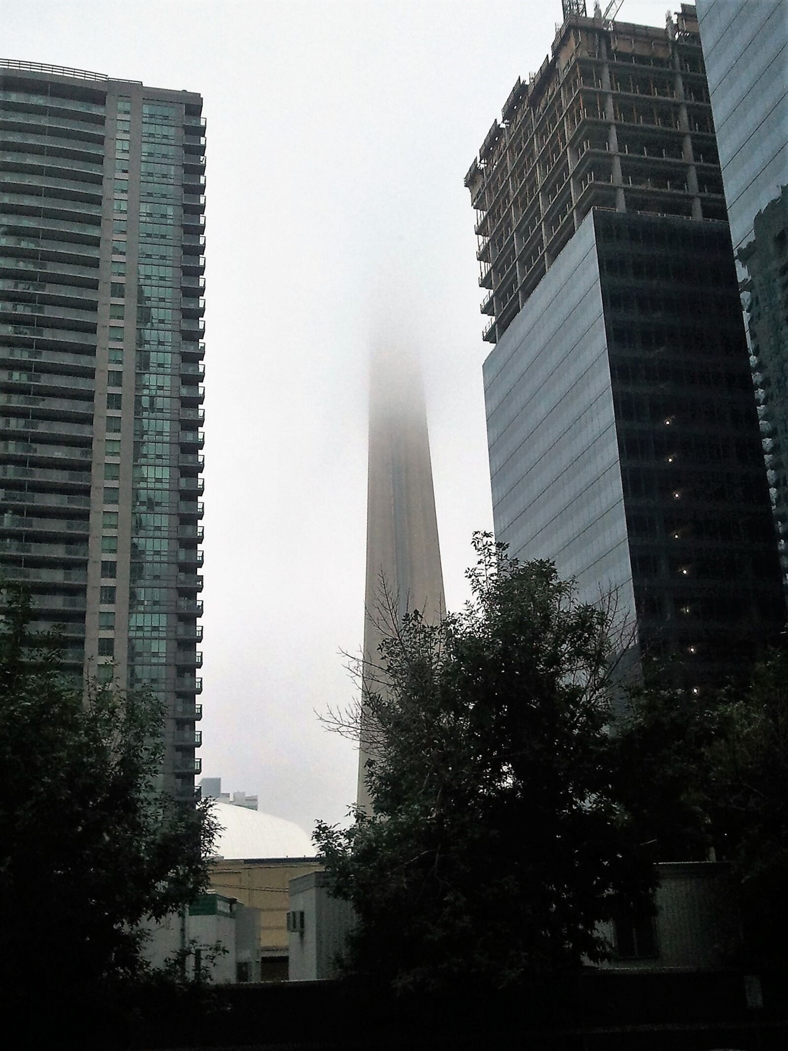Samsung SGH-I897 sample photo. Mist, buildings, fog photography
